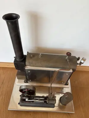 Dampfmaschine Unikat Metall massiv Bild 5