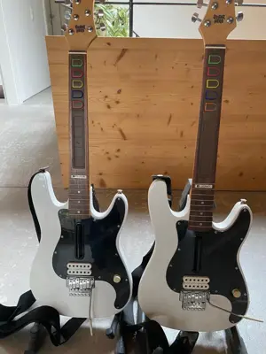 Wii Guitat Hero - 2 Gitarren