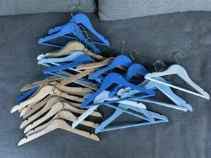 Kleiderbügel für Kinderschrank