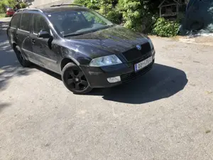 Skoda Oktavia 4x4 2.0 TDI  Bild 2