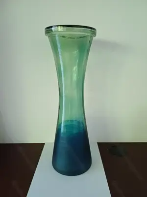 Schwere Glasvase, blau-grüner Farbverlauf