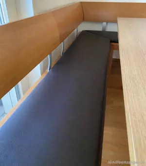 Hochwertige Eckbank inkl. Tisch + 3 Stühle  Bild 3