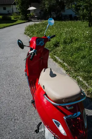 Piaggio Vespa Primavera 50 ccm Bild 4
