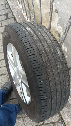 Suzuki Alufelgen mit Winterreifen Bild 2