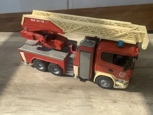 Bruder   Feuerwehrauto   XL Bild 7