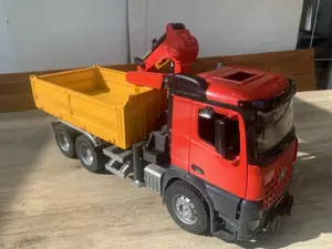 Bruder  Lkw mit Kippfunktion Bild 8
