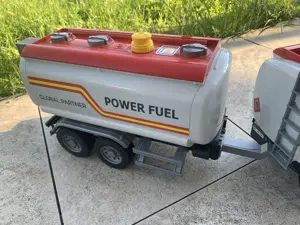 Bruder - Tankwagen mit Tankanhänger Bild 3