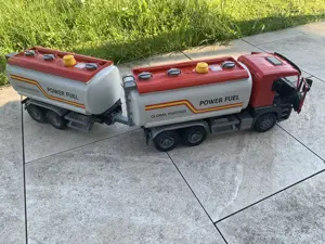 Bruder - Tankwagen mit Tankanhänger Bild 8