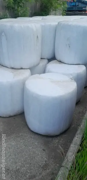 Siloballen, Heuballen, Traktor 