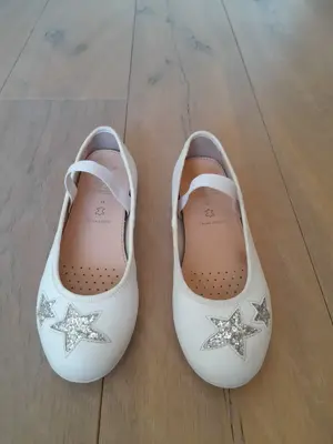 Set: Kommunionskleid + Bolero + festliche Schuhe Bild 4