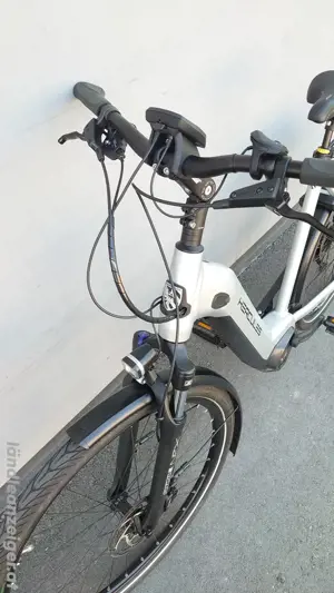 E-Bike mit wenig km  Bild 5
