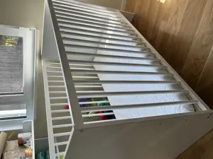 Gitterbett mit Träumelandmatratze