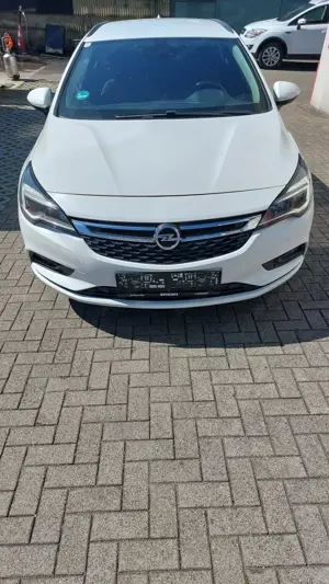 Opel Astra Komby Diesel Bj 6 2018 110 PS Euro 6950.-