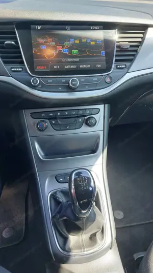 Opel Astra Komby Diesel Bj 6 2018 110 PS Euro 6950.- Bild 4