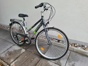 Damenfahrrad abzugeben Bild 3
