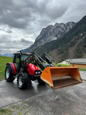 Massey Ferguson 4325 (1400 BS) Bild 2