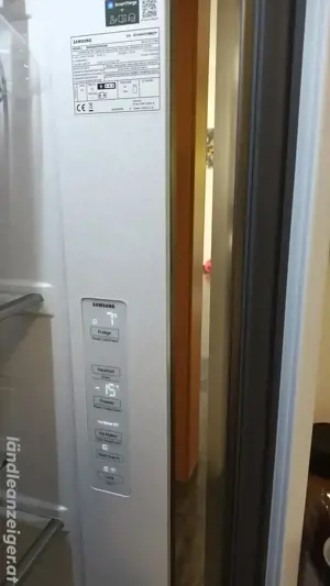 Samsung Kühlschrank Side by Side Eiswürfel Wasseranschluss Bild 4