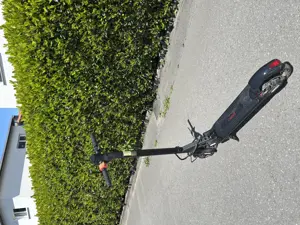 Verkaufe E-scooter in gutem zustand Bild 4
