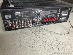 Verstärker mit Radio und Boxen Bild 3