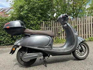 E.F.O.-Elektro-Roller gebraucht zu verkaufen  Bild 2