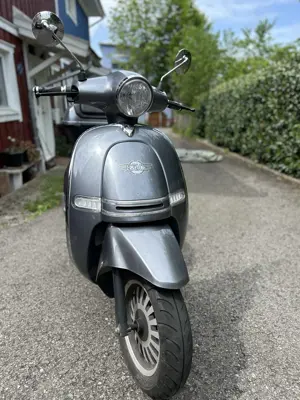 E.F.O.-Elektro-Roller gebraucht zu verkaufen 