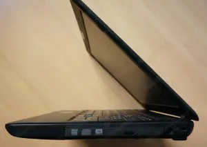 Toshiba Satellite Pro C660-1JL   15, 6 Zoll Laptop Bild 3