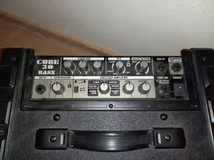 Bass Combo Roland Cube-30 Bild 3