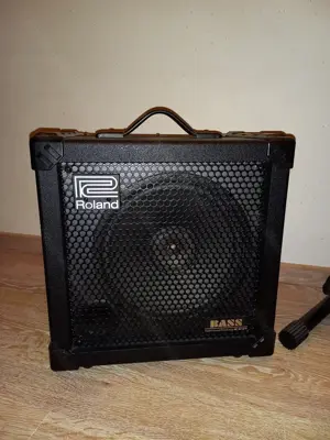 Bass Combo Roland Cube-30
