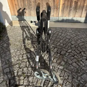 Rollator mit Schirm Bild 5