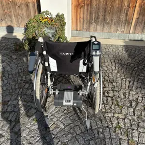 Elektrischer Rollstuhl Bild 2