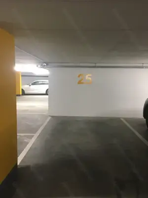Tiefgaragenparkplatz Bregenz (Nähe Riedenburger Bahnhof) Bild 2
