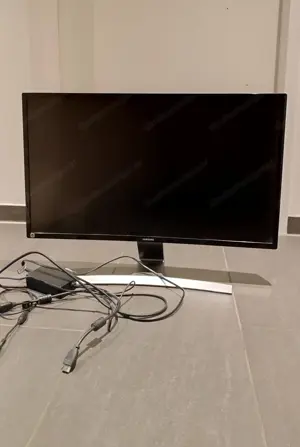 Monitor   Bildschirm inkl. Stromkabel Bild 2