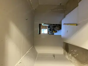 Altbausanierung, Verputzarbeiten, Malerarbeiten, Abbrucharbeiten,... Bild 5
