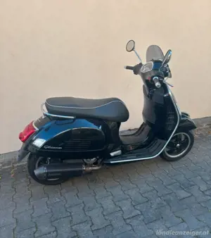 Vespa GTS 300 super ABS Akrapovic BGM Roller Piaggio Bild 3