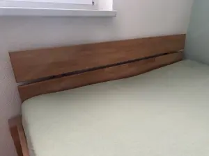 Verkaufe Vollholzbett Bild 3