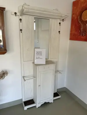 Jugendstil Garderobe