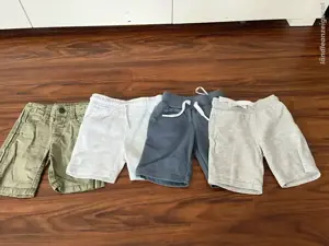 Kurze Hosen Gr. 104