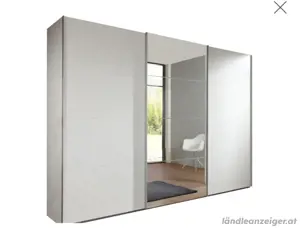 Kleiderschrank