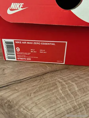 Nike Air Max Zero Essential   2017   Black  White - Wolf Grey   42.5 Größe Bild 2