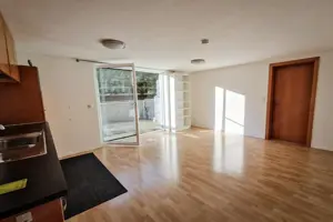 Provisionsfreie, helle 2-Zimmer-Wohnung mit großer Terrasse zentral in Hittisau! Bild 2