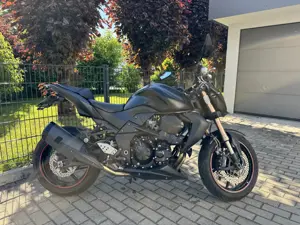 Kawasaki Z 750 Black Edition