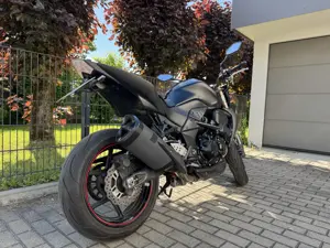 Kawasaki Z 750 Black Edition Bild 4