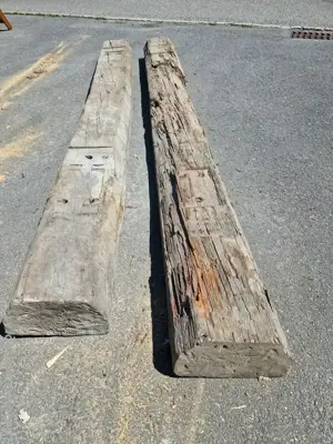 2 Bahnschwellen zu verschenken