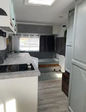 Herzensprojekt abzugeben: Knaus Azur 510  Baujahr 1989   leicht, geräumig, gepflegt Bild 5