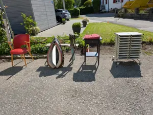 Schlafcouch, schön gepolster und aufklappbar Bild 4