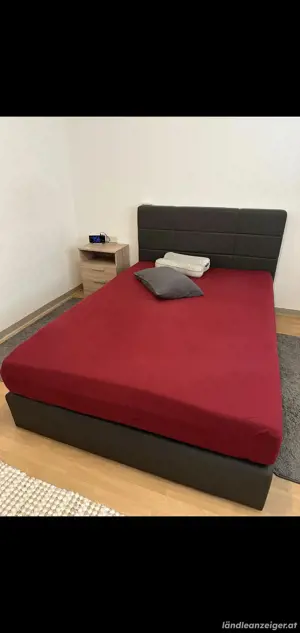 Bett zu verkaufen
