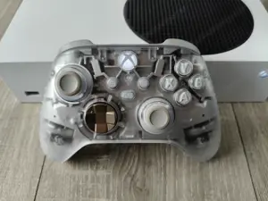 Xbox Series S Konsole mit Controller Top  Bild 2