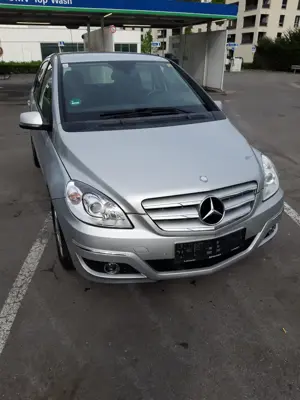 Mercedes  B 200 CDi Bj 2009 mit 135000 km AUTOMATIC DIESEL