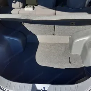 Nissan Leaf mit neuem Pickerl Bild 2