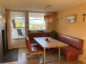 5 Zimmer Eigentumswohnung gegen 3 bis 4 Zimmer Wohnung tauschen?